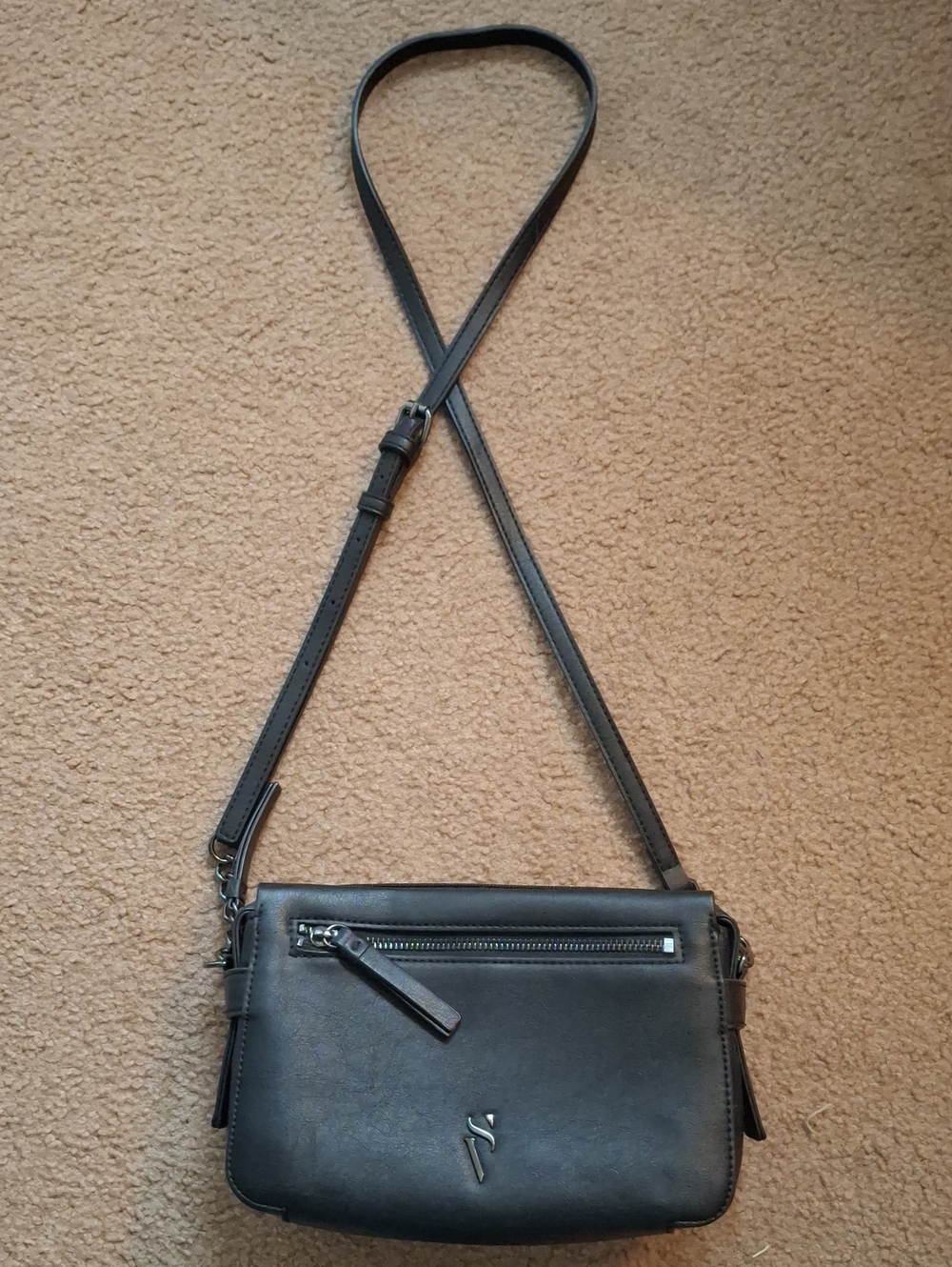 Simply Vera Vera Wang Black Leather Crossbody Bag